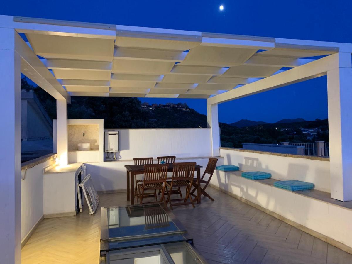 Giglio Apartment Vista Mare E Parcheggio Privato Porto Rotondo Eksteriør billede
