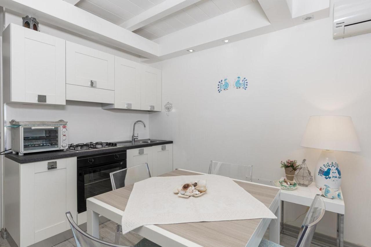Giglio Apartment Vista Mare E Parcheggio Privato Porto Rotondo Eksteriør billede