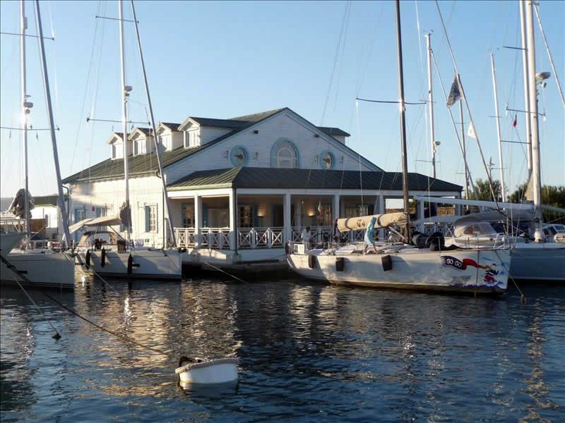 Giglio Apartment Vista Mare E Parcheggio Privato Porto Rotondo Eksteriør billede